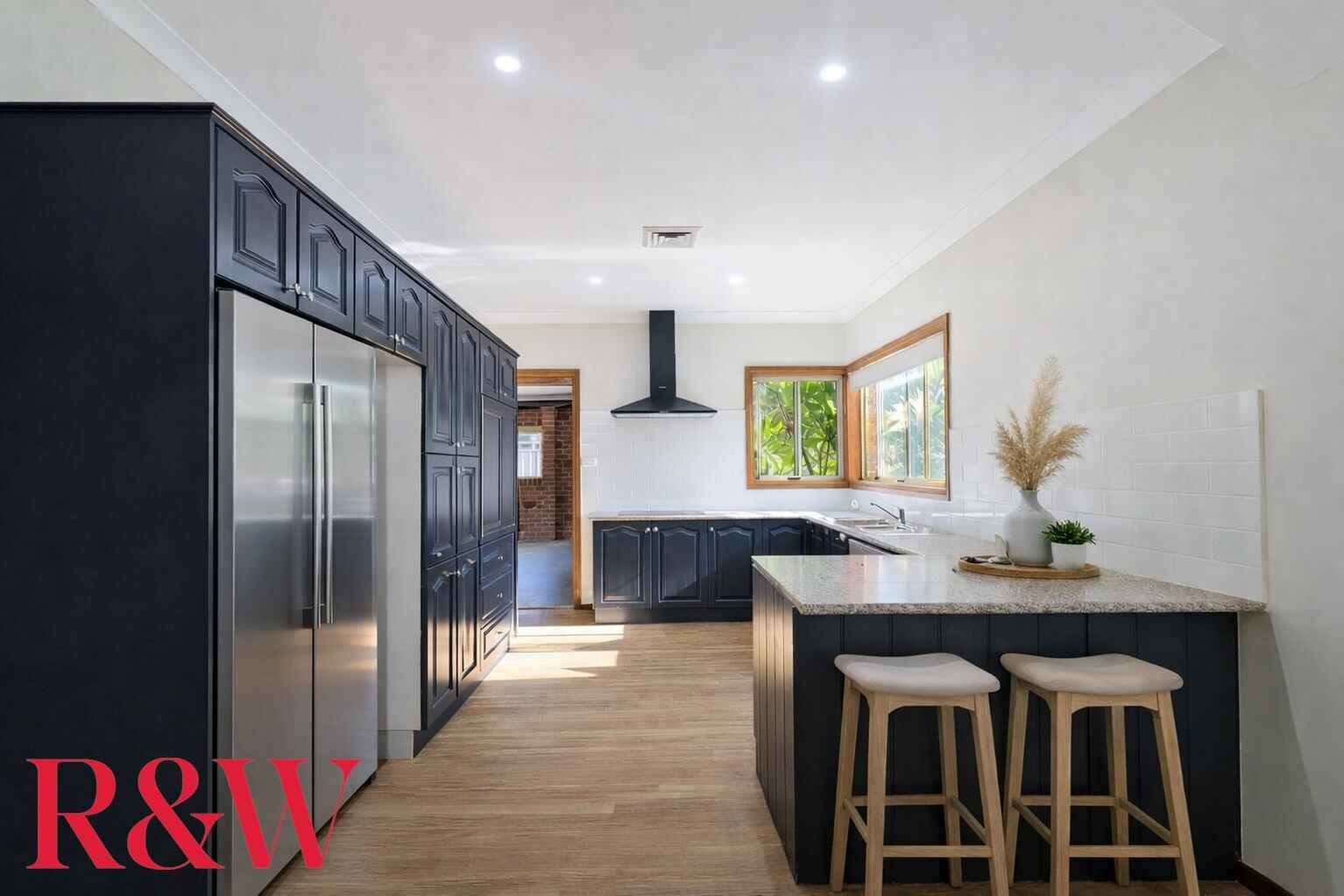 99 Abington Crescent Glen Alpine 99 Abington Crescent Glen Alpine