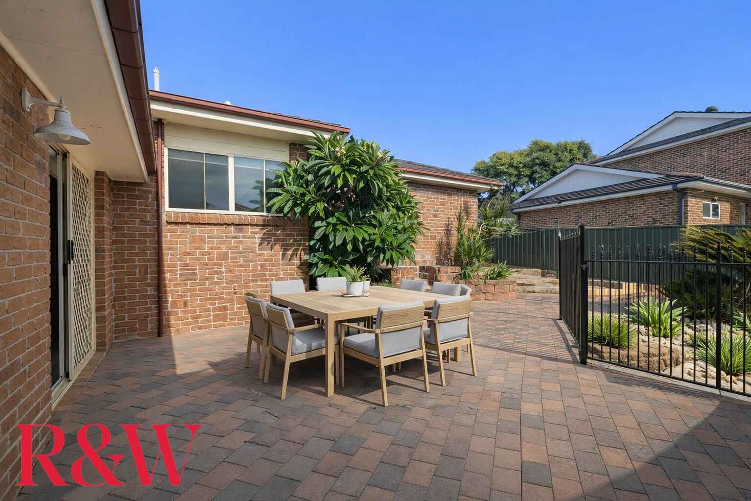 99 Abington Crescent Glen Alpine 99 Abington Crescent Glen Alpine