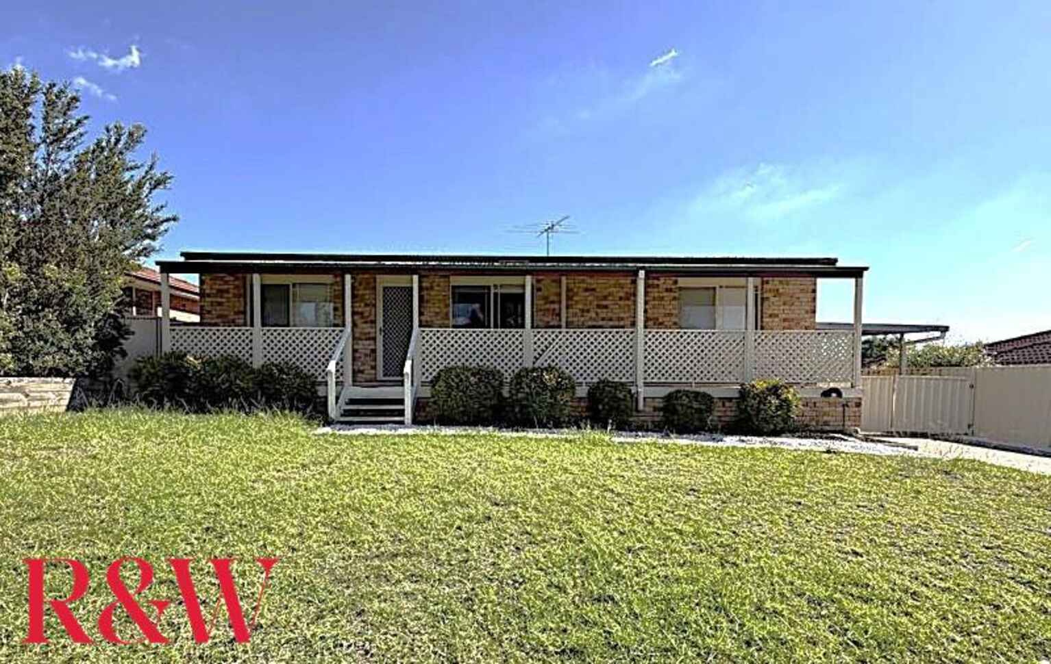 18 Withnell Crescent St Helens Park