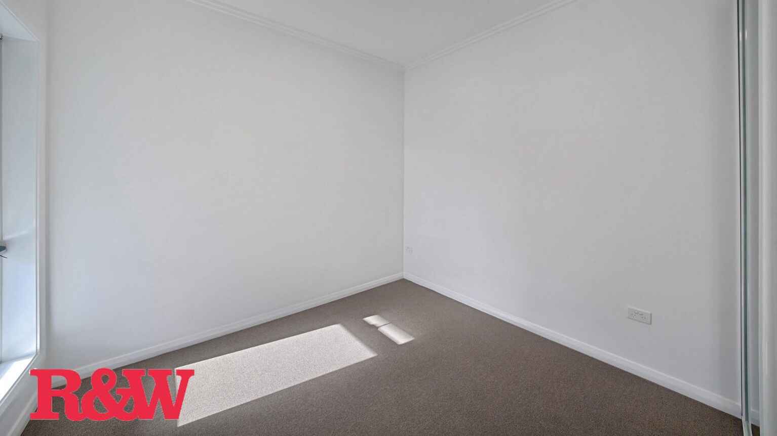 8A Knox Street Campbelltown