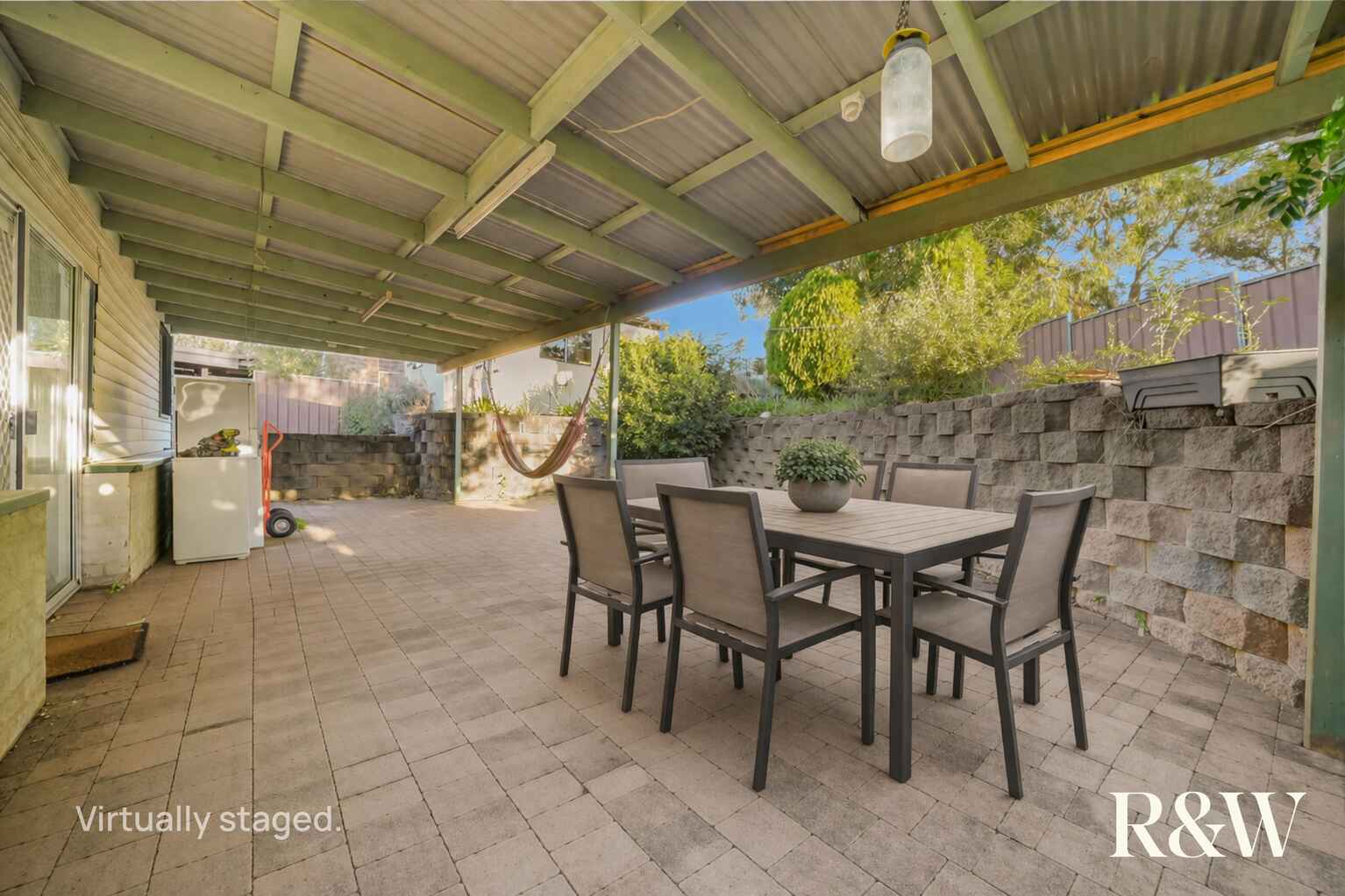3 LACHLAN PLACE Campbelltown
