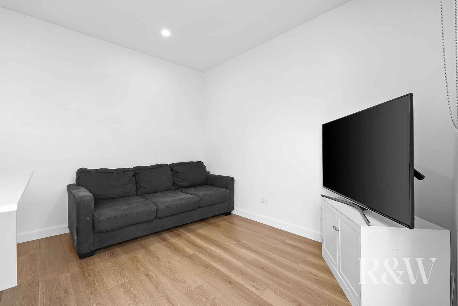 9 FLOYD STREET Spring Farm