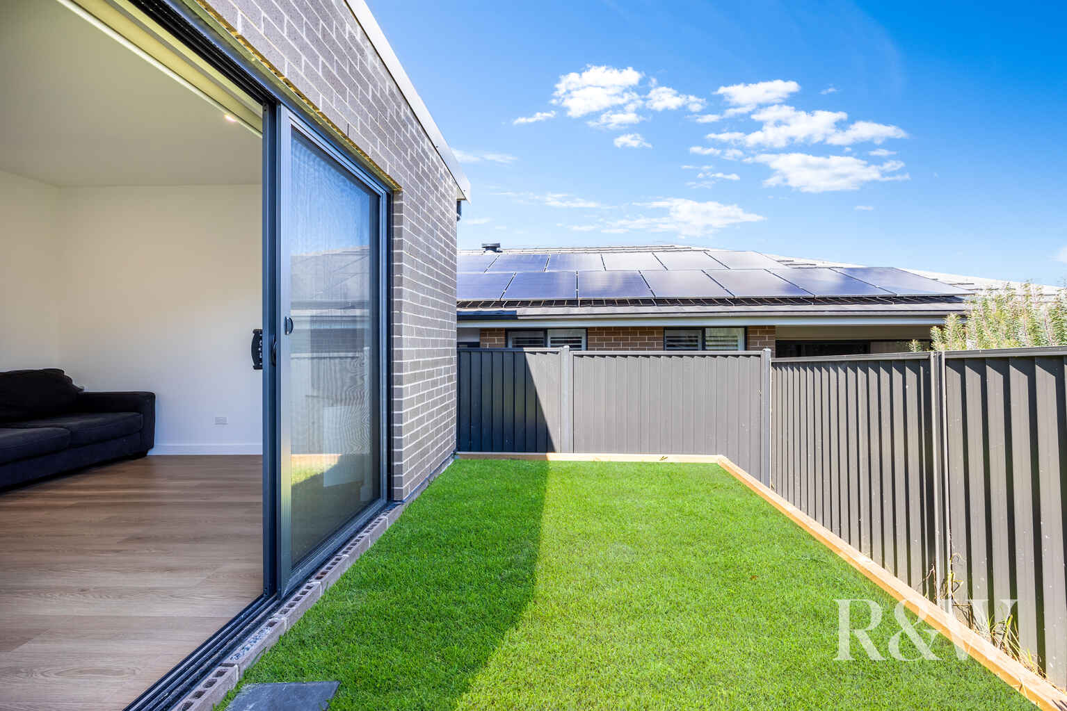 9 FLOYD STREET Spring Farm