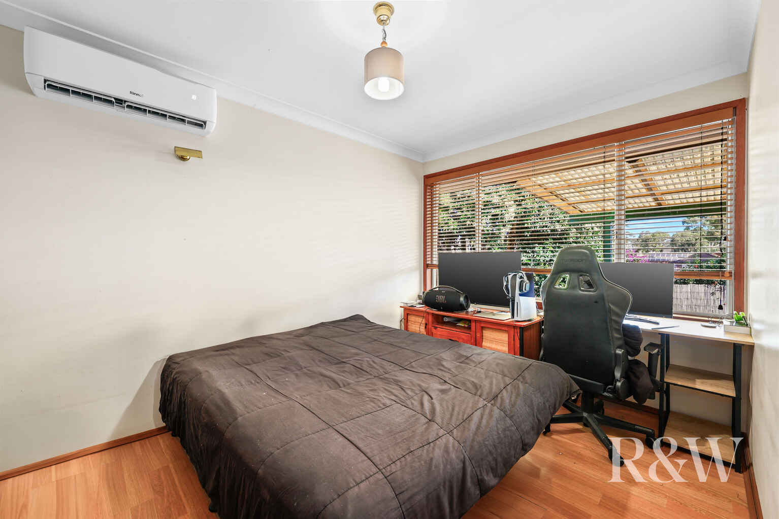 48 ATHEL TREE CRESCENT Bradbury