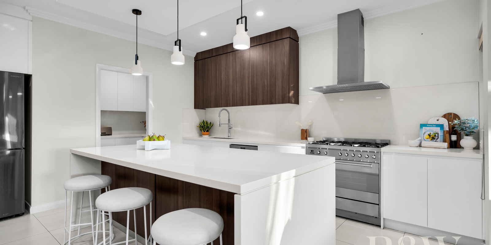 18 GOVERNOR DRIVE Harrington Park