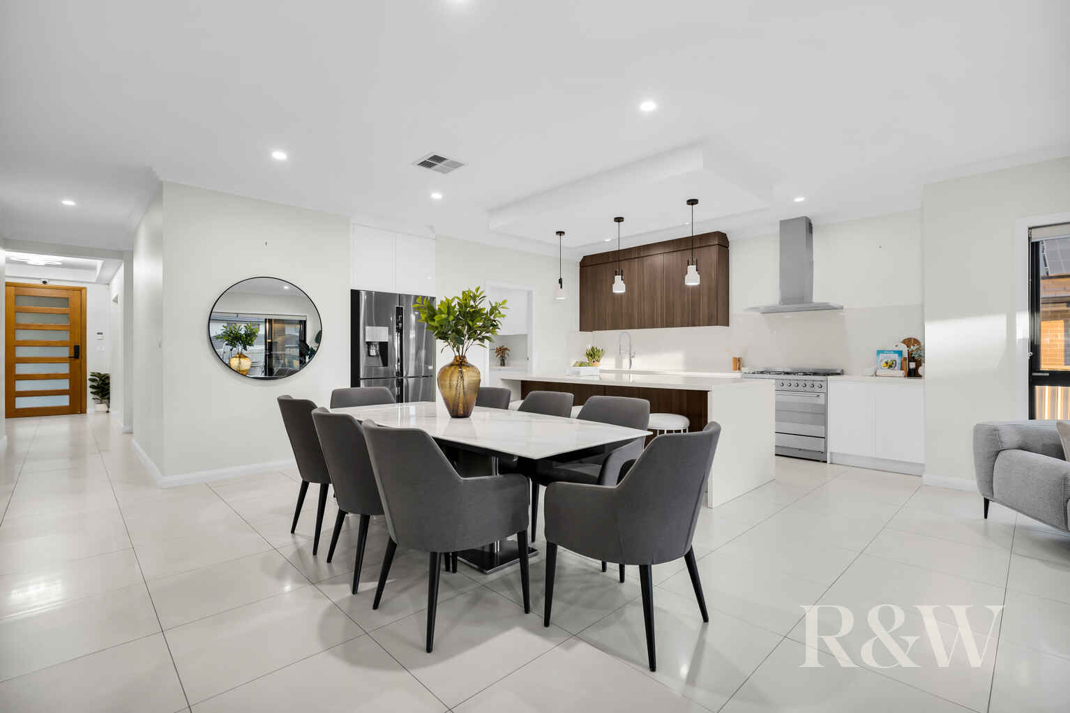 18 GOVERNOR DRIVE Harrington Park