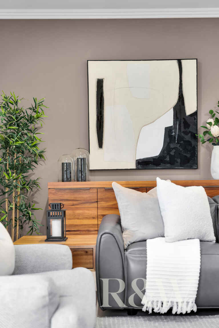 18 GOVERNOR DRIVE Harrington Park