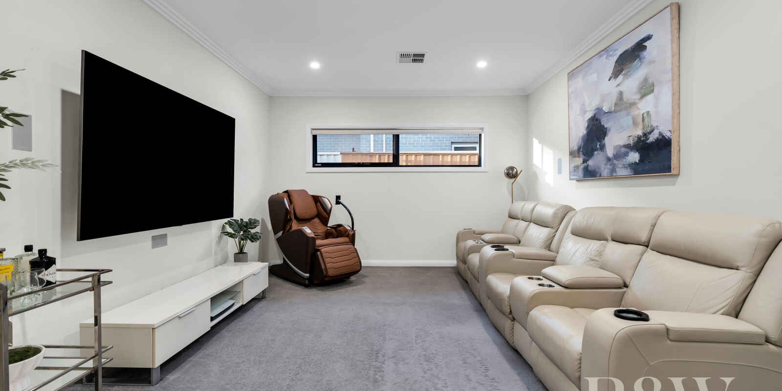 18 GOVERNOR DRIVE Harrington Park