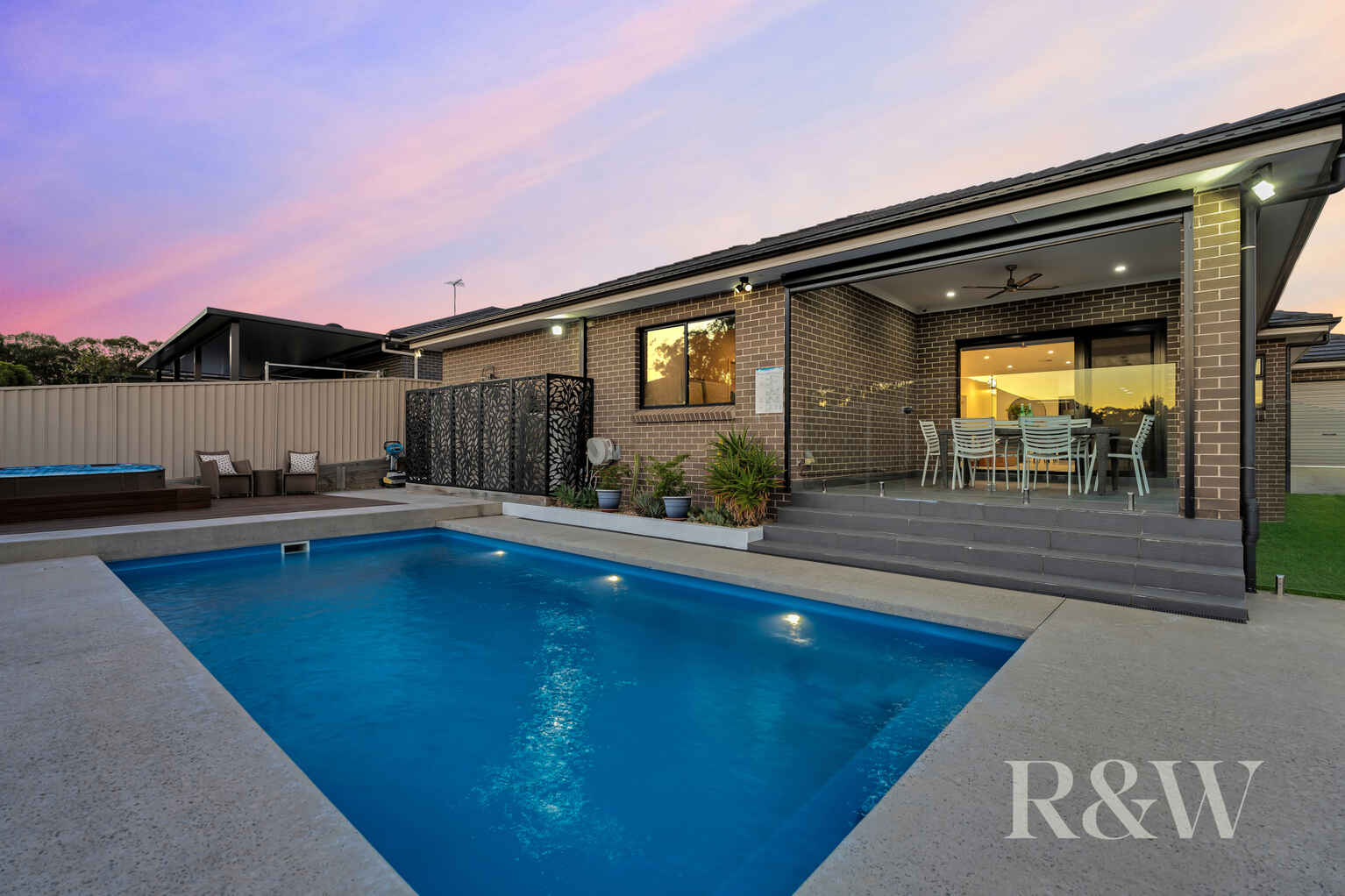 18 GOVERNOR DRIVE Harrington Park