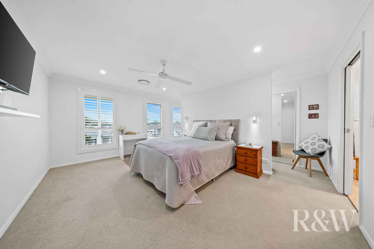 8 ROVER STREET Leppington