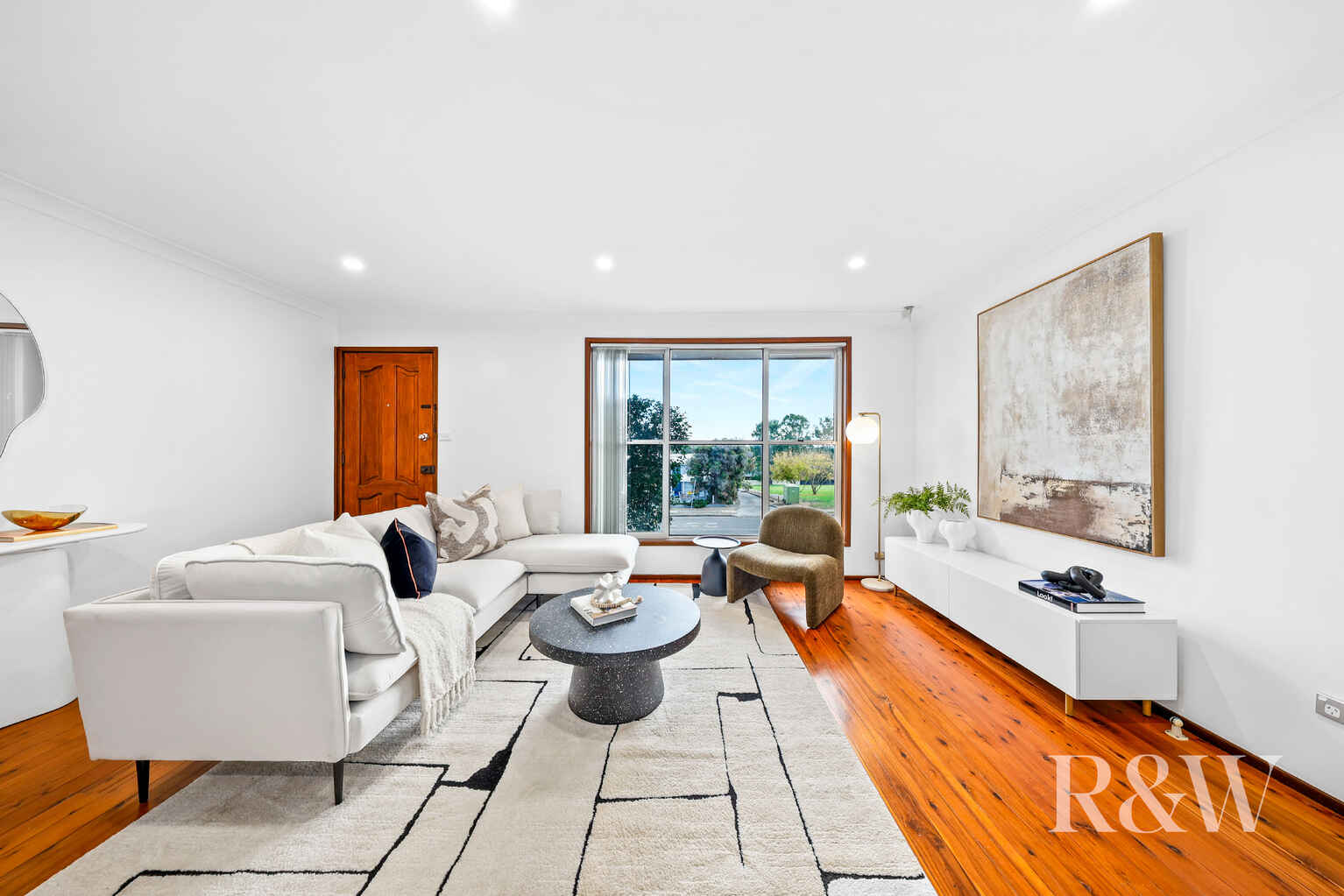 22 Lagonda Drive Ingleburn