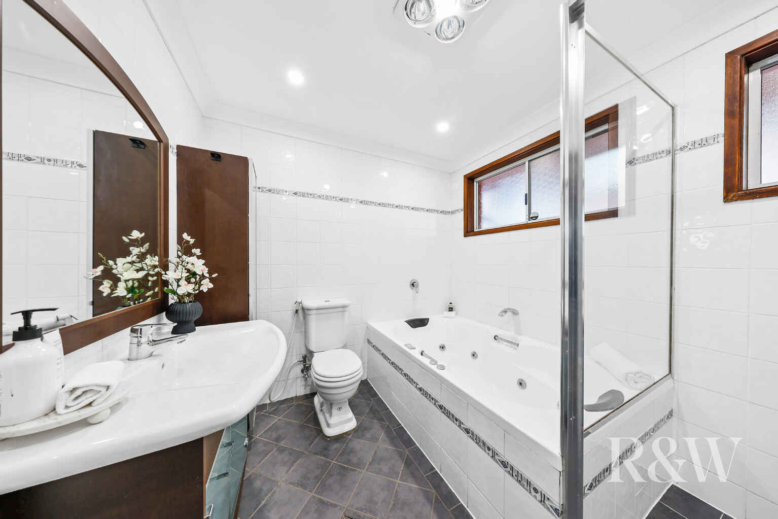 22 Lagonda Drive Ingleburn