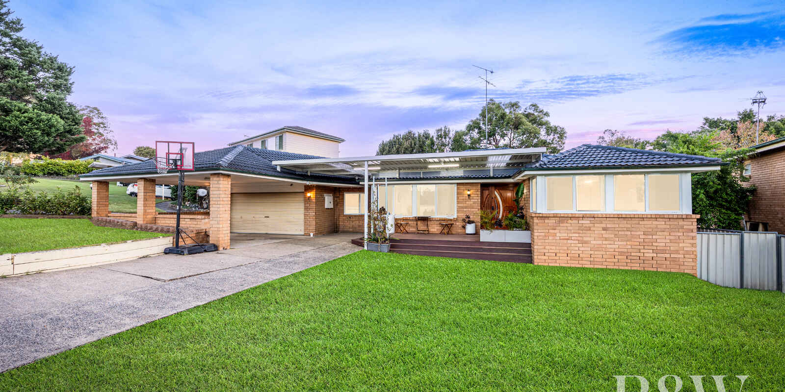 3 OMARU CRESCENT Bradbury