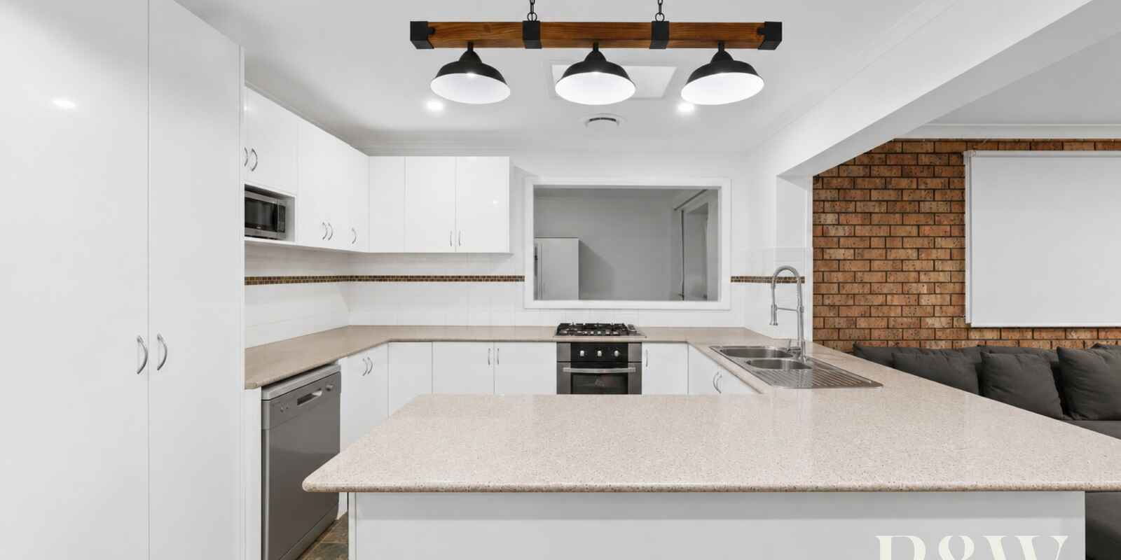 3 OMARU CRESCENT Bradbury