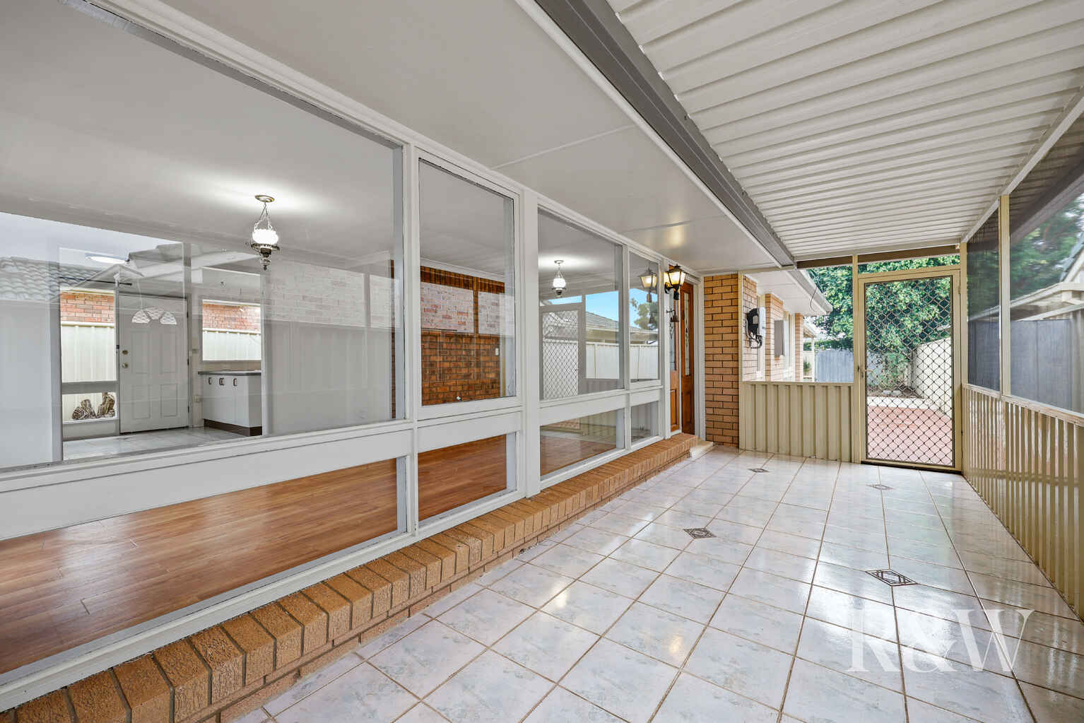40 COEVON ROAD Buxton
