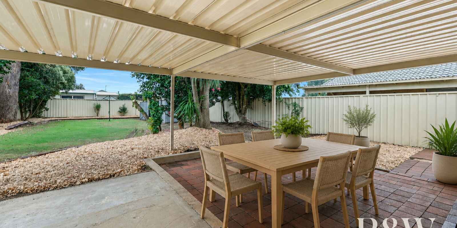 40 COEVON ROAD Buxton