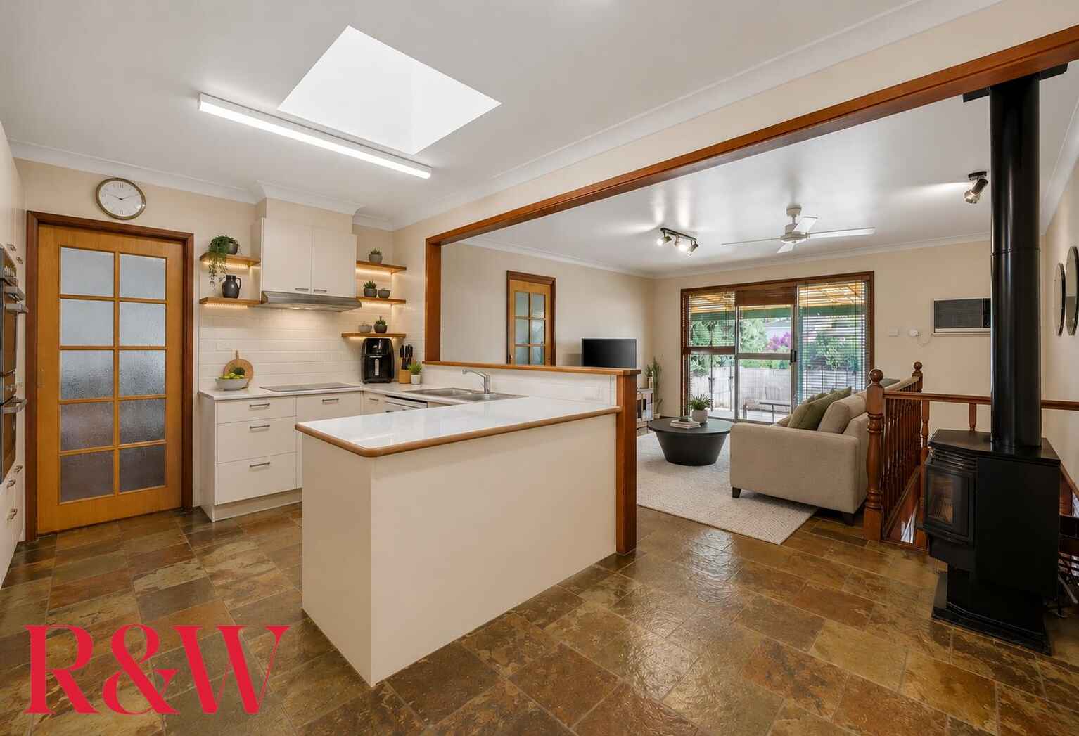 48 Athel Tree Crescent Bradbury