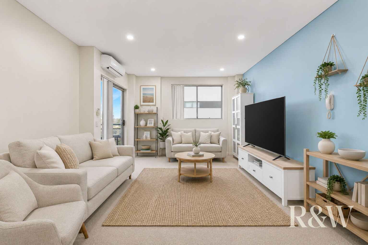 24/2 GEORGE STREET Warwick Farm