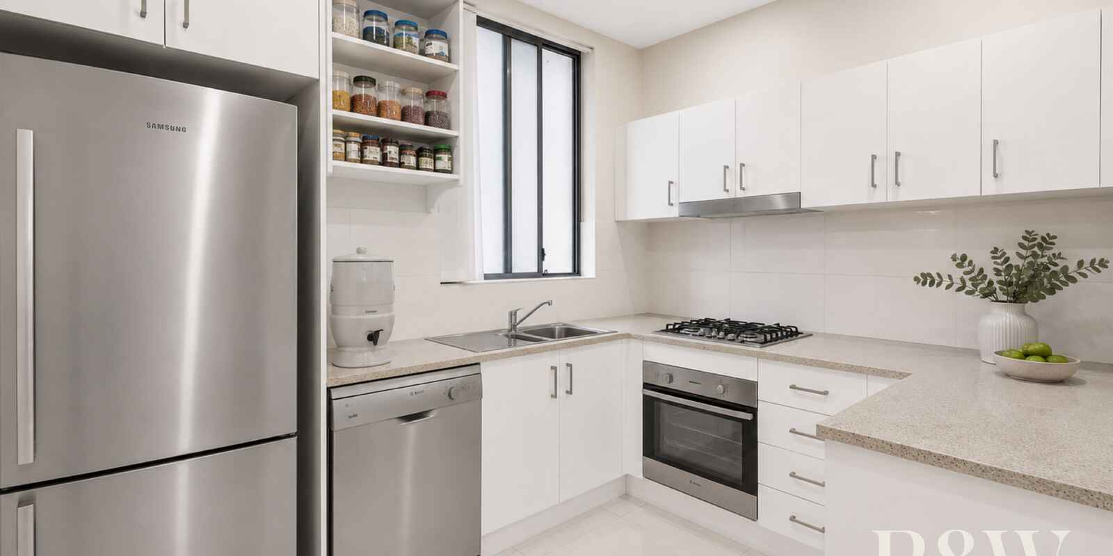 24/2 GEORGE STREET Warwick Farm