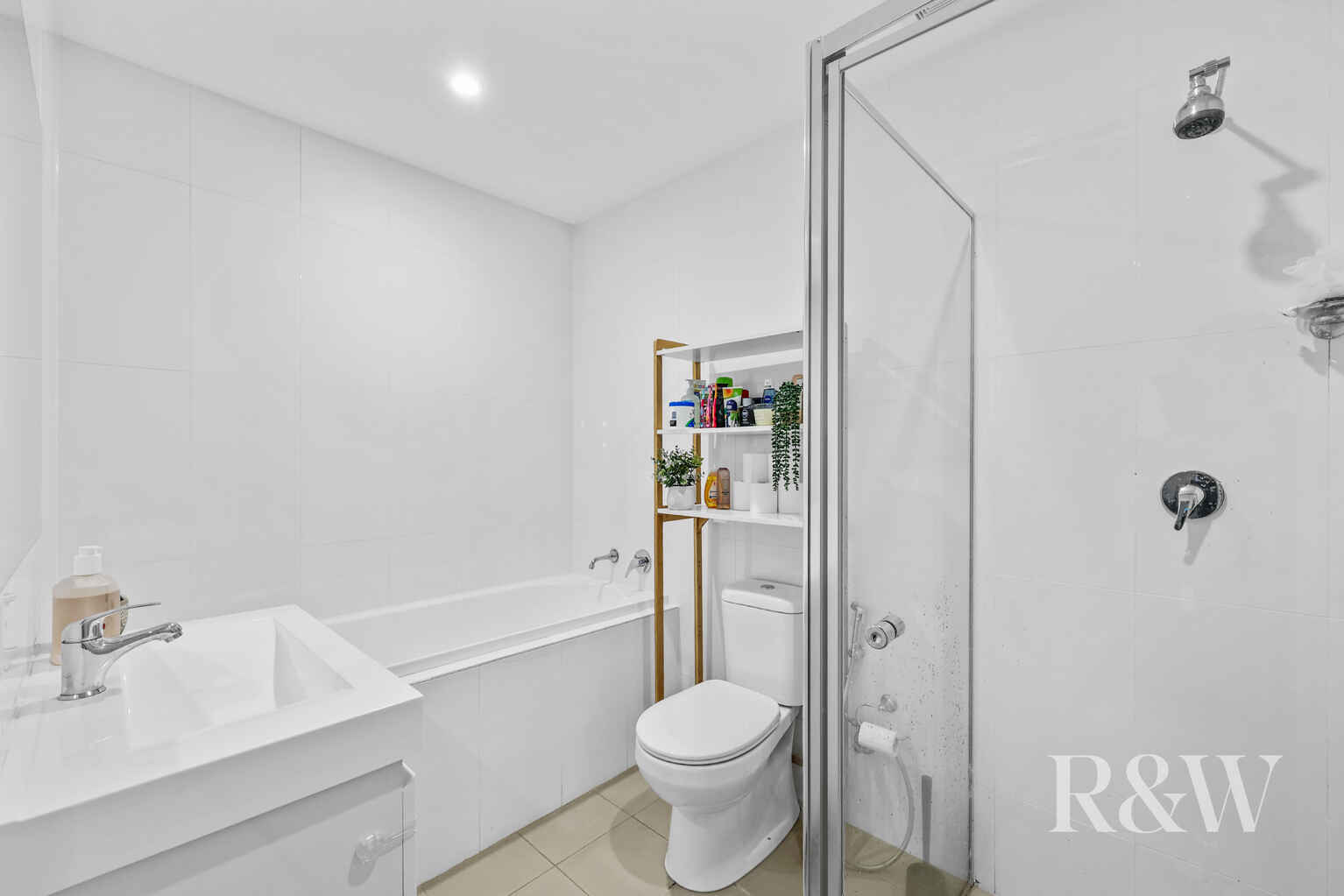 24/2 GEORGE STREET Warwick Farm