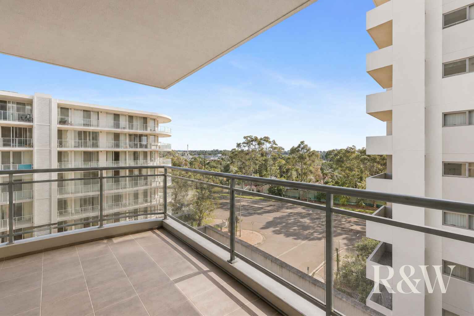 24/2 GEORGE STREET Warwick Farm
