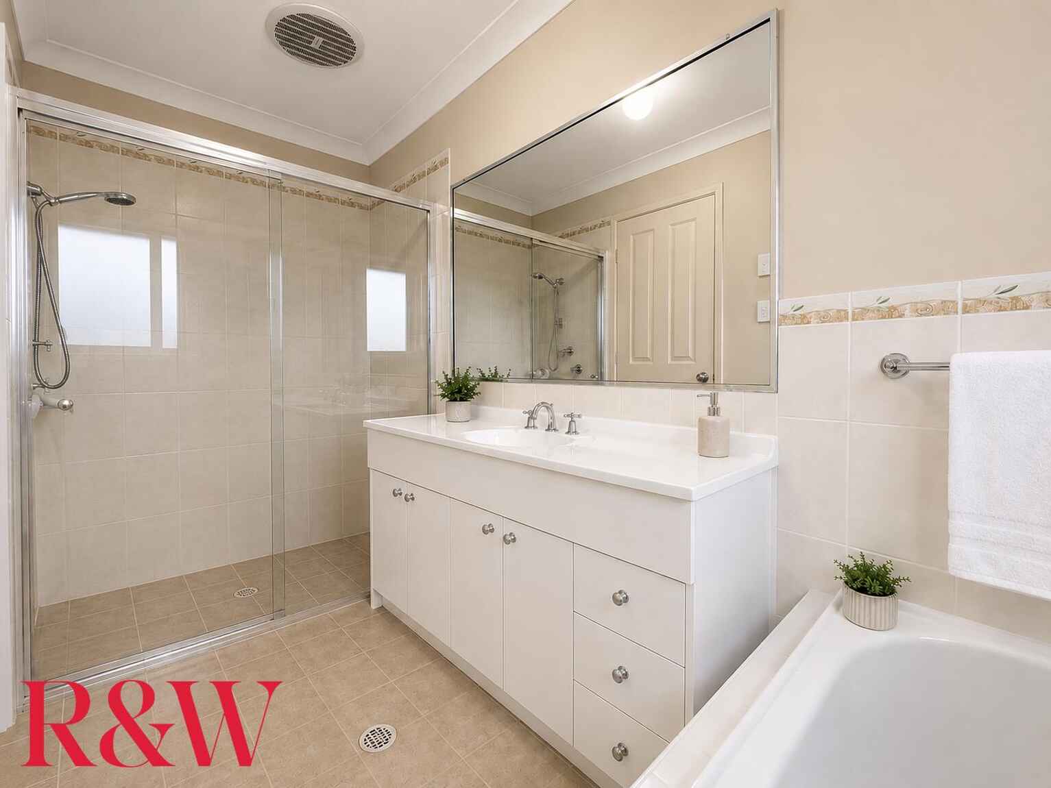 3 Greenwich Walk Campbelltown