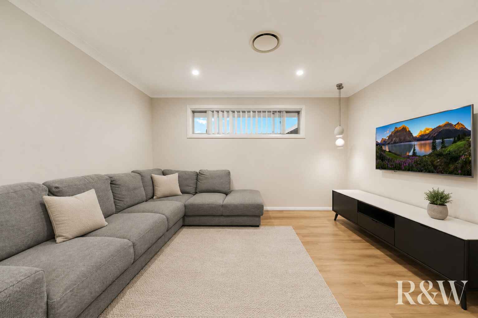 83 HERITAGE DRIVE Appin