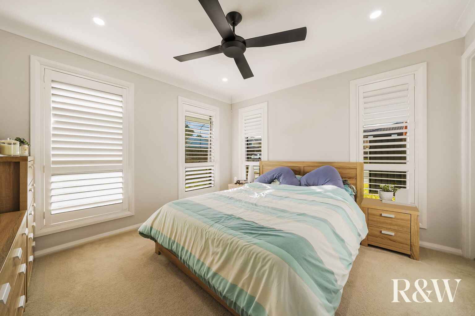 83 HERITAGE DRIVE Appin