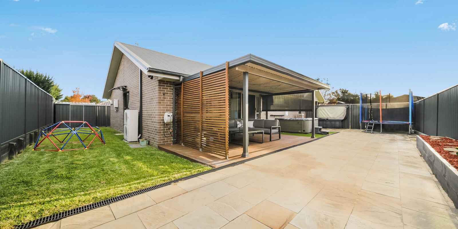 83 HERITAGE DRIVE Appin