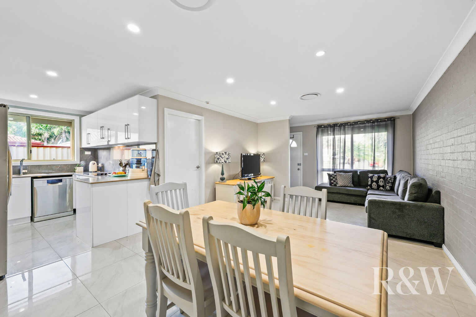 2/52 FRANCISCO CRESCENT Rosemeadow