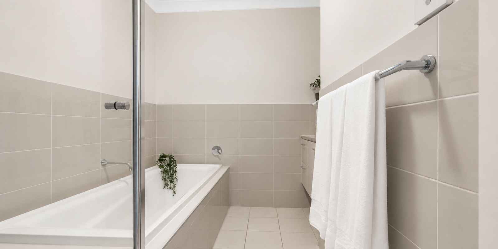 3 HIGHLAND CLOSE Macquarie Links 3 HIGHLAND CLOSE Macquarie Links