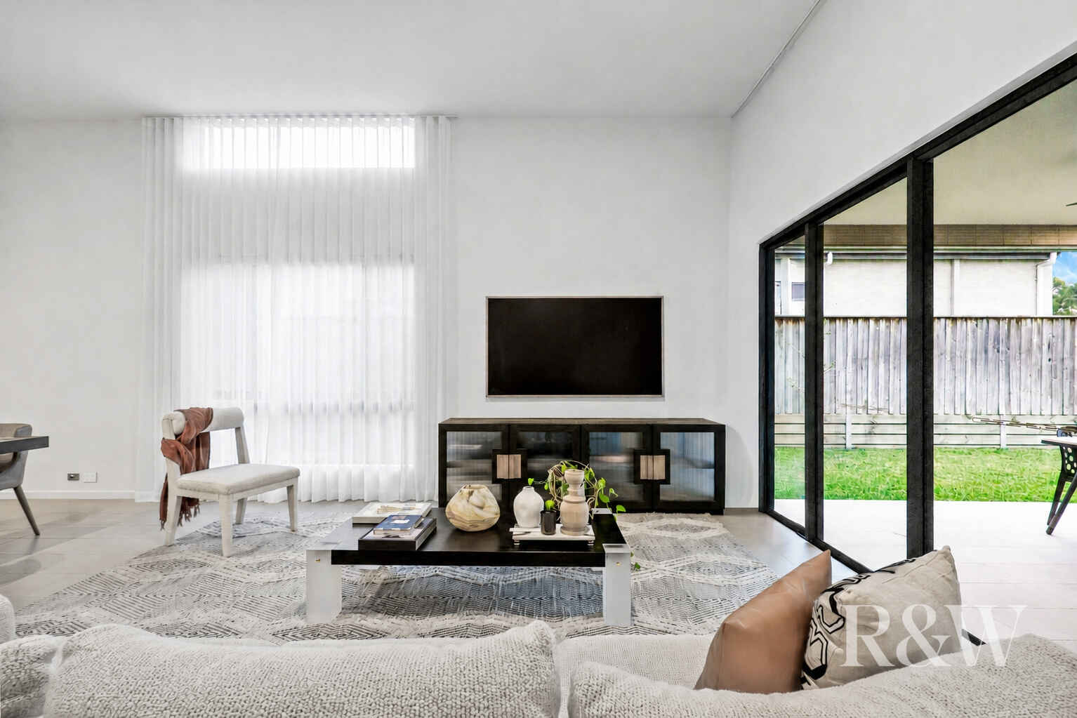 9 Hewitson Court Gledswood Hills