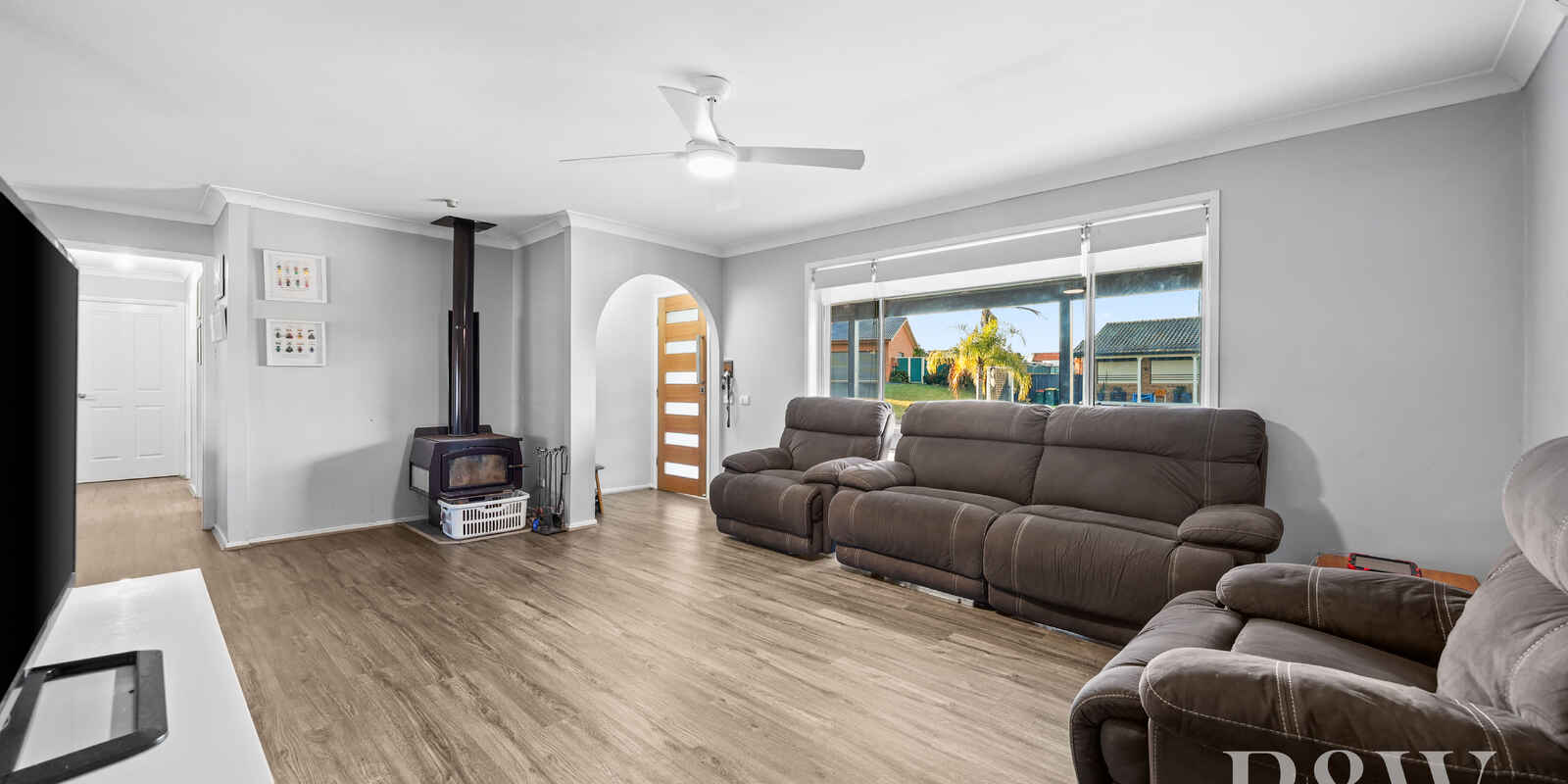 4 BRIERLEY PLACE Eagle Vale