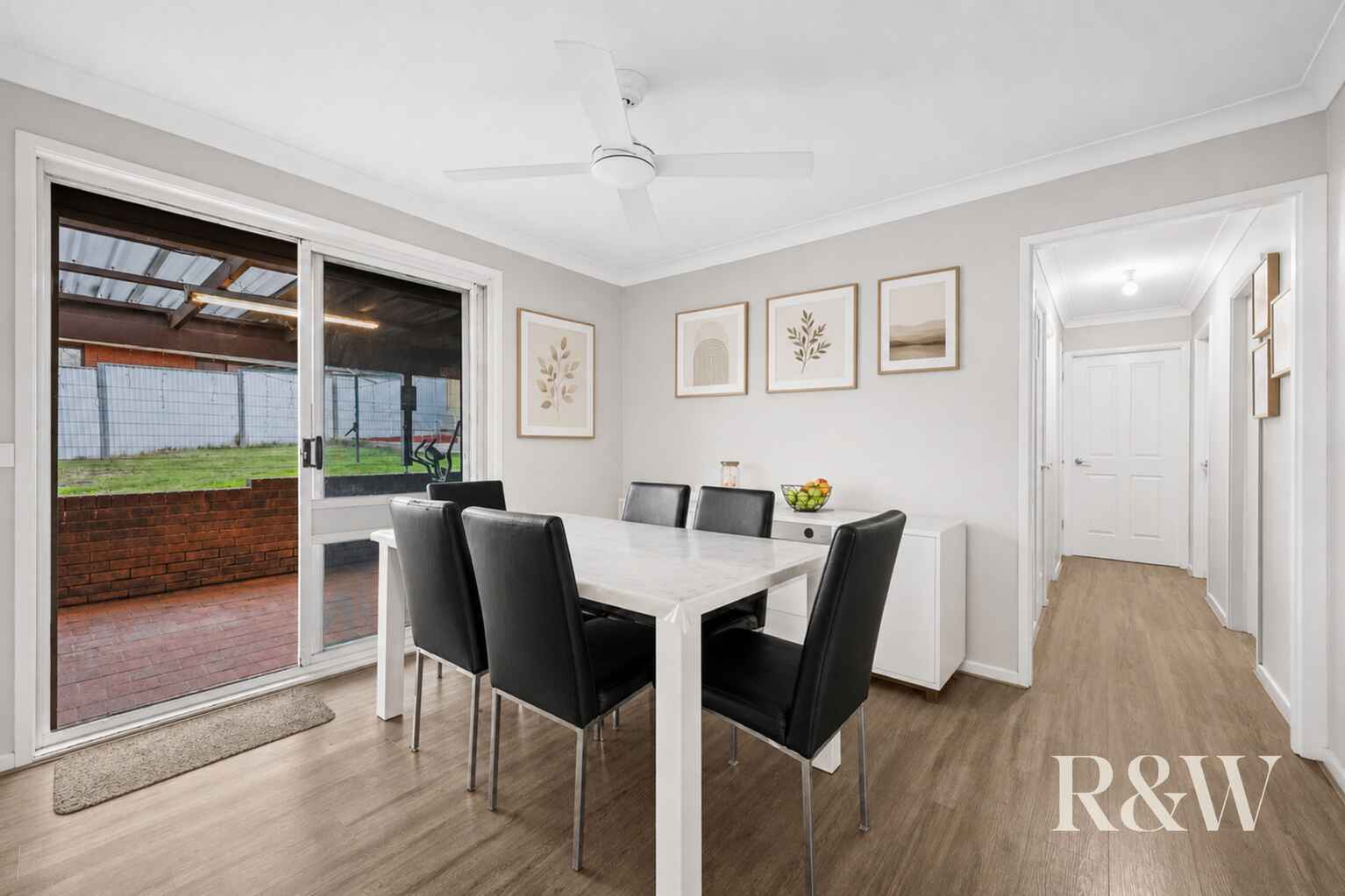 4 BRIERLEY PLACE Eagle Vale