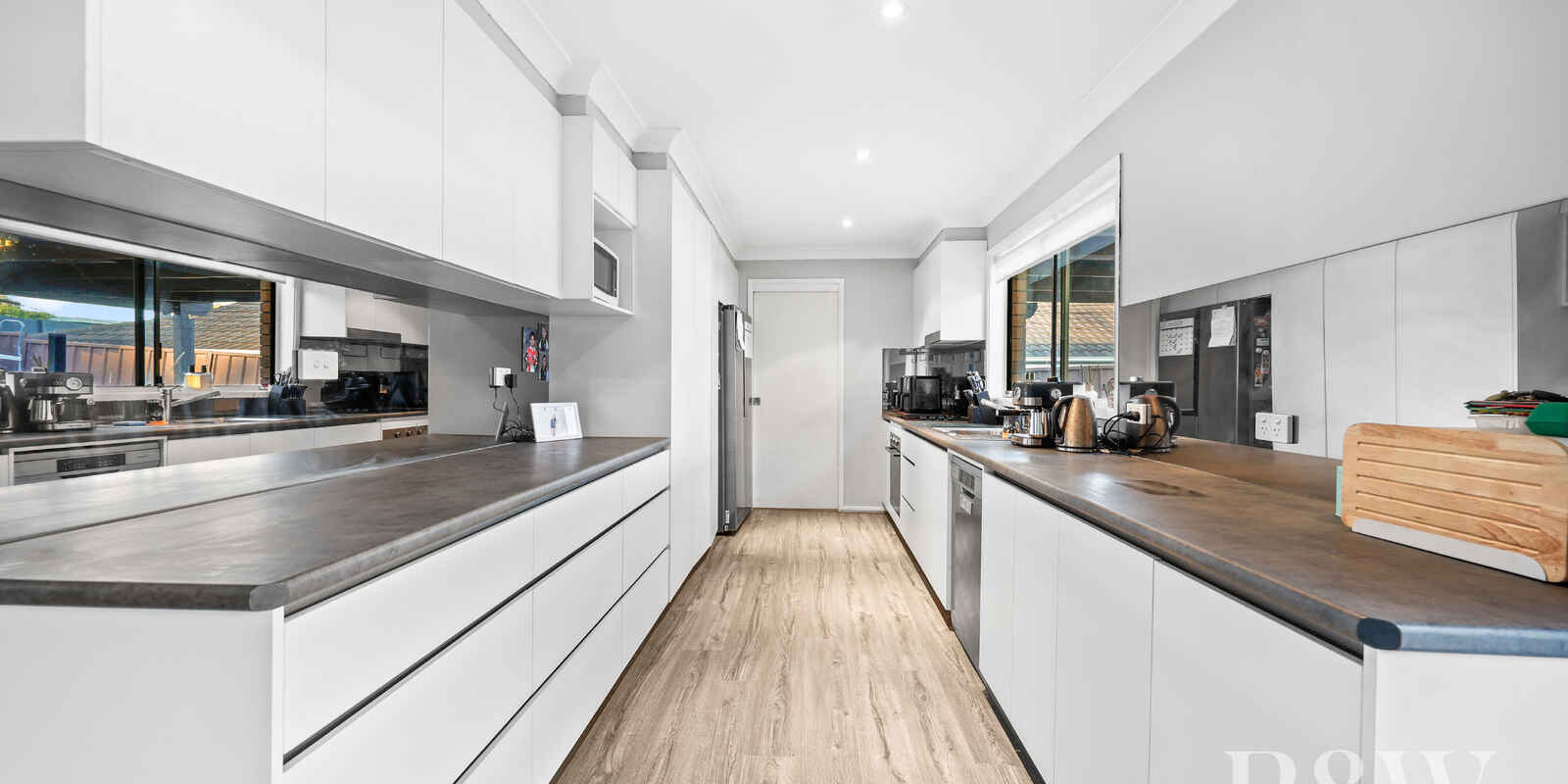4 BRIERLEY PLACE Eagle Vale