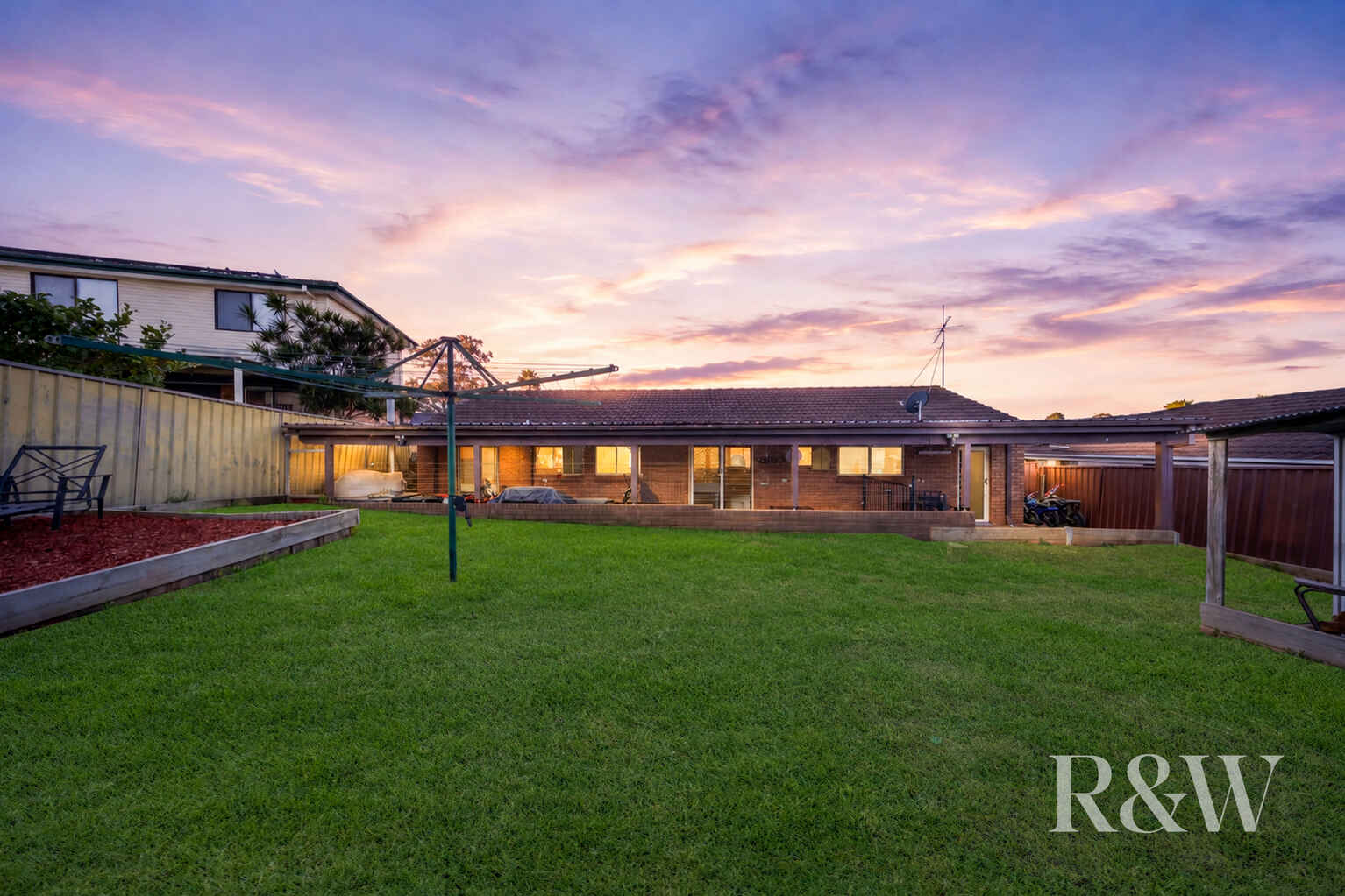 4 BRIERLEY PLACE Eagle Vale