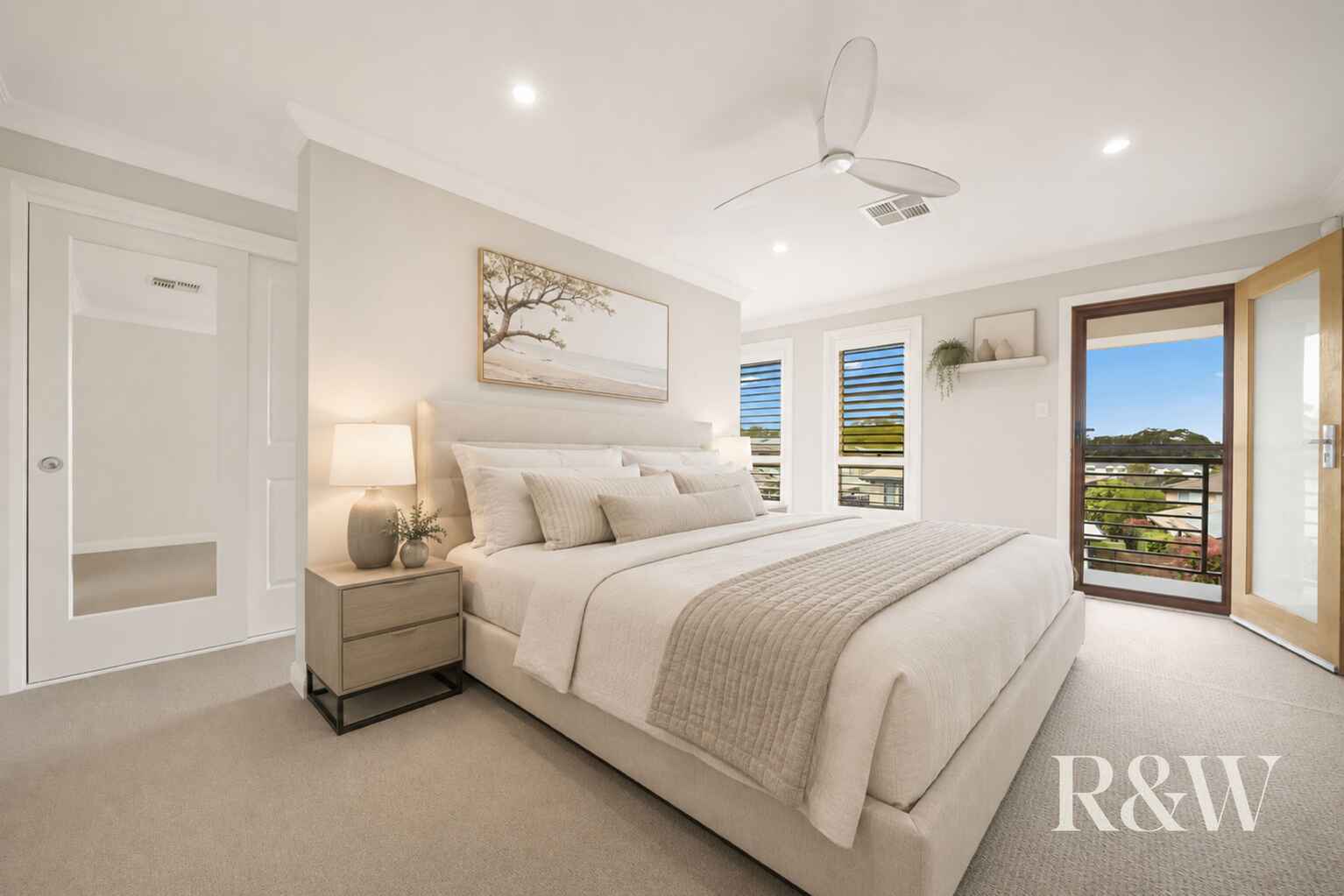 6 DROMEDARY PLACE Macquarie Links