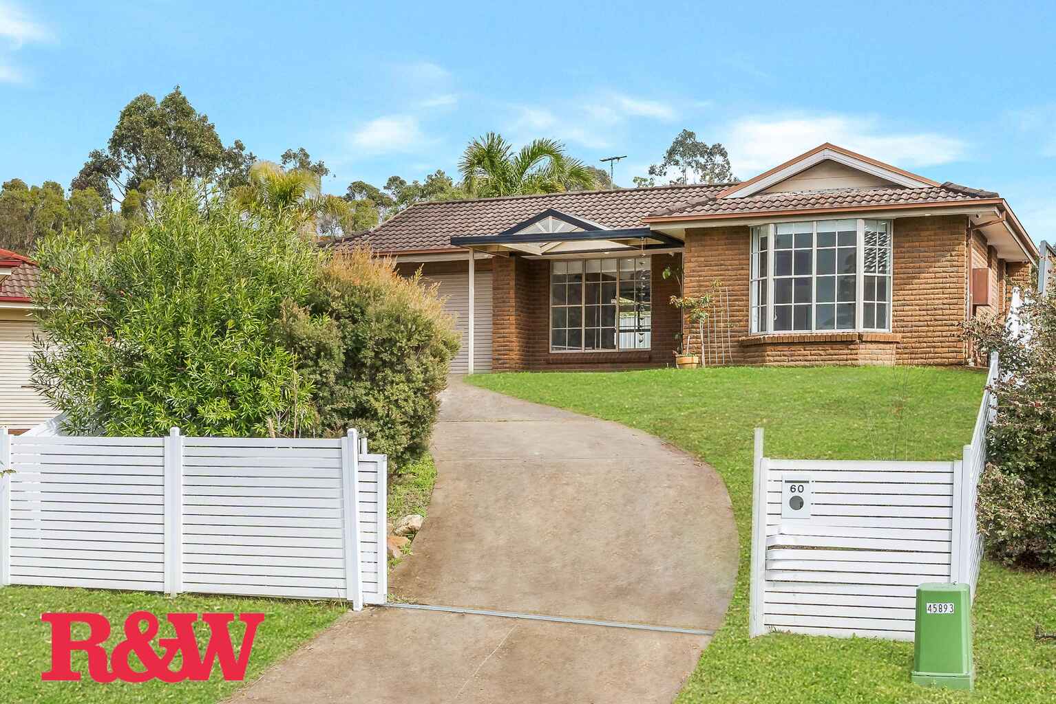60 St Helens Park Drive St Helens Park