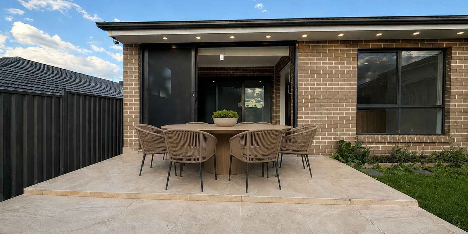 25B Evans Street Oran Park