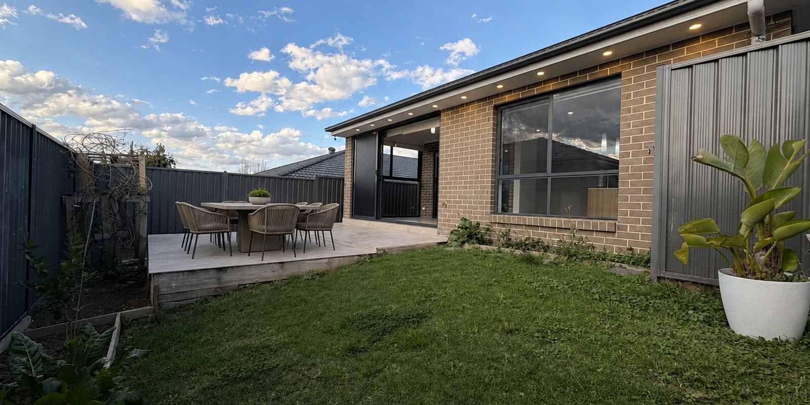 25B Evans Street Oran Park