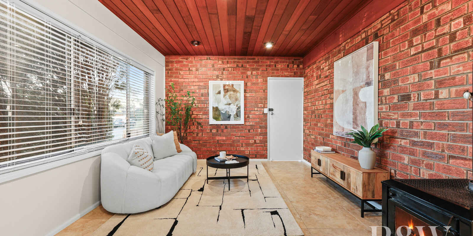24 AKUNA AVENUE Bradbury