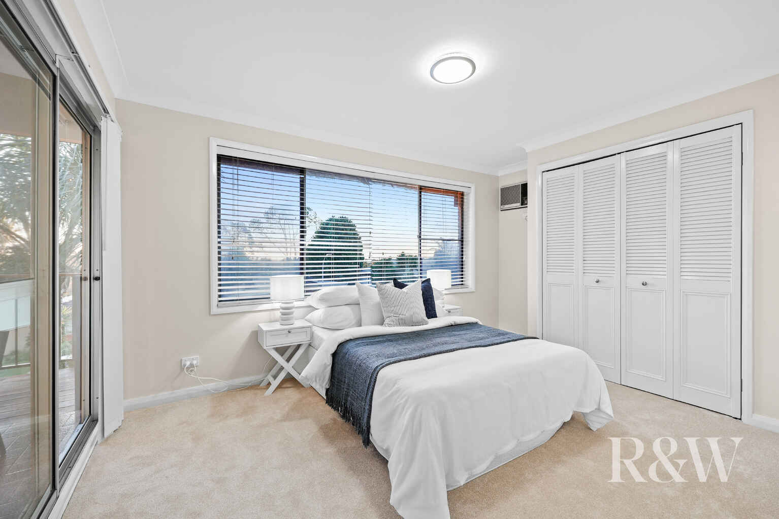 24 AKUNA AVENUE Bradbury