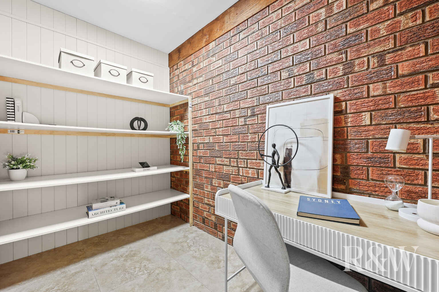 24 AKUNA AVENUE Bradbury