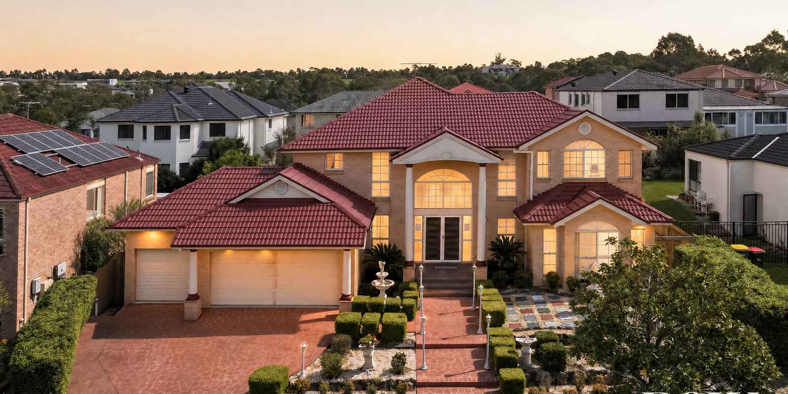 6 Forbes Way Macquarie Links