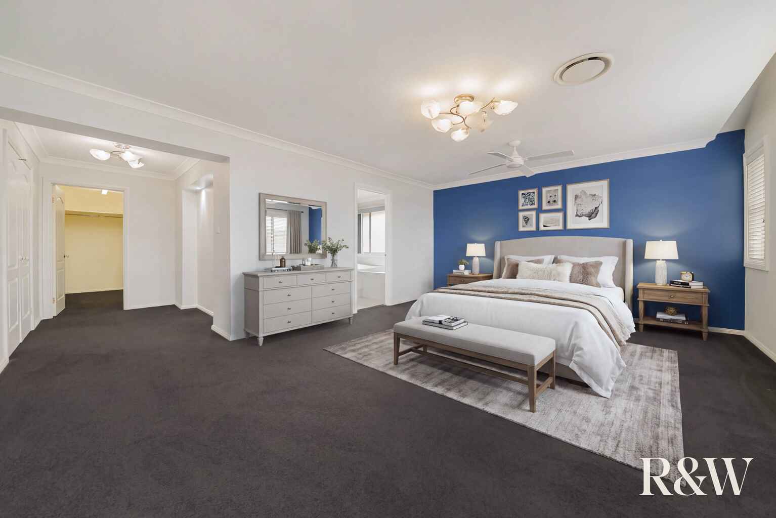 6 Forbes Way Macquarie Links