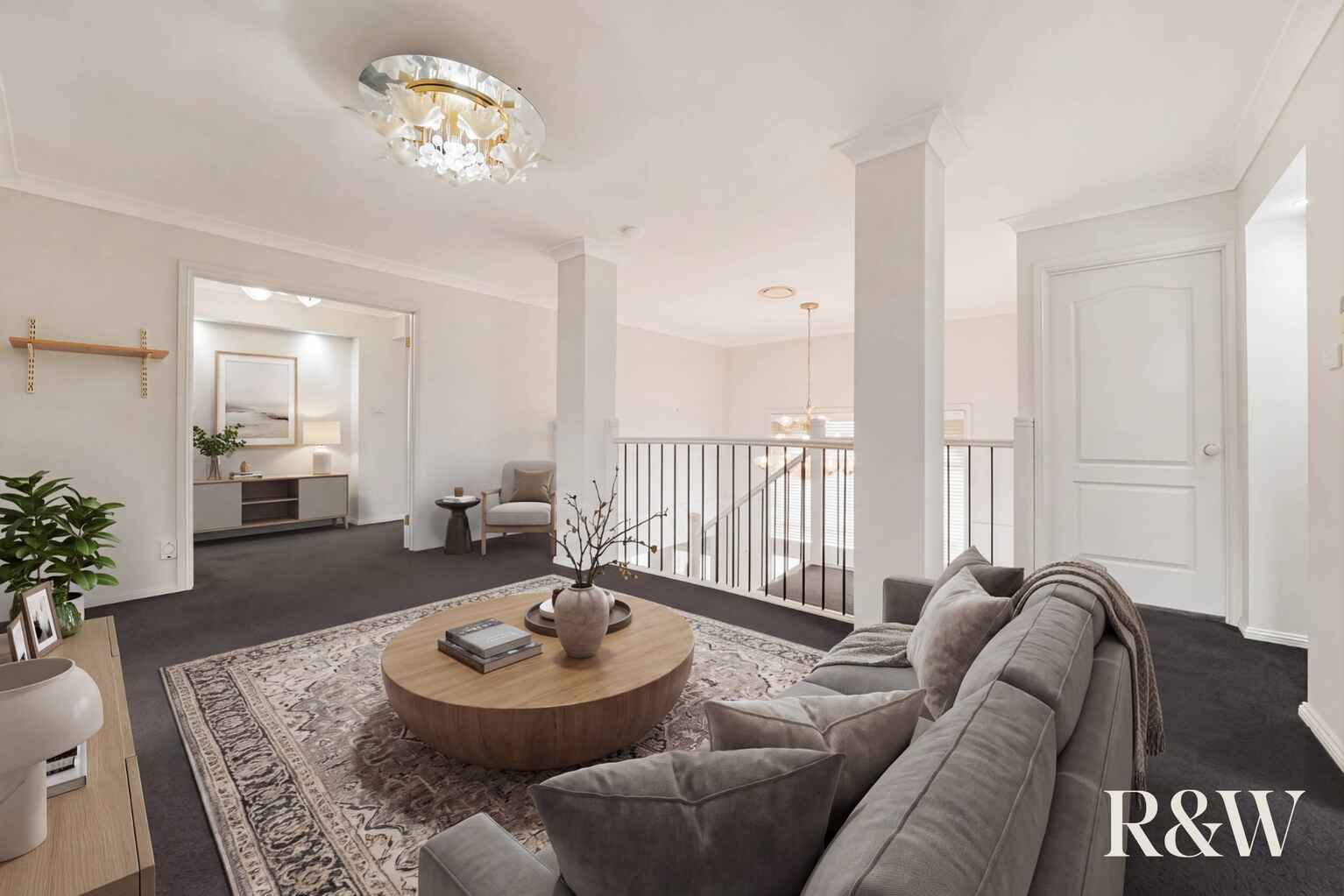 6 Forbes Way Macquarie Links
