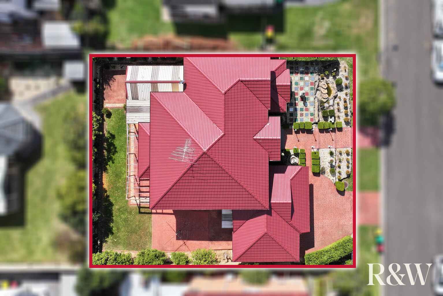 6 Forbes Way Macquarie Links