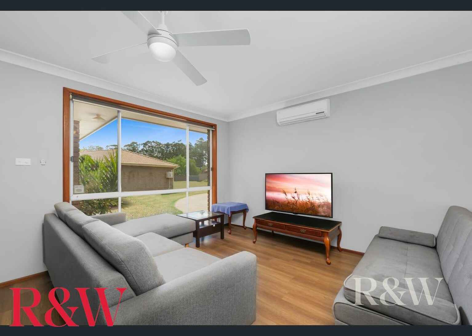 10 Fishburn Place Narellan