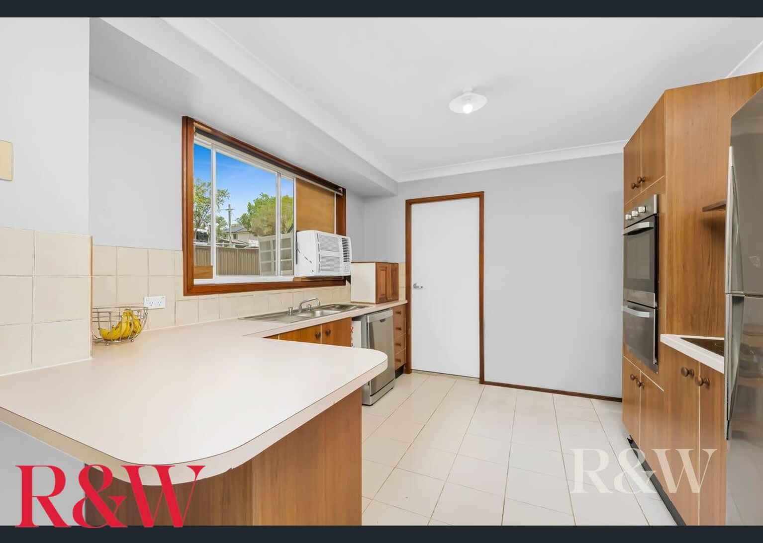 10 Fishburn Place Narellan