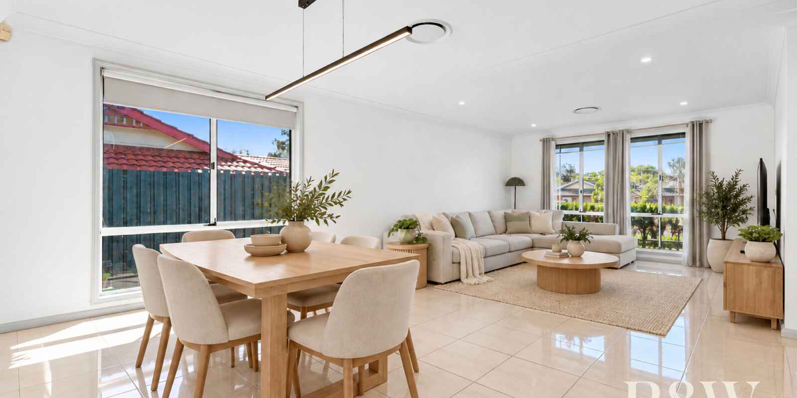 4 FRIGATE-BIRD AVENUE Hinchinbrook